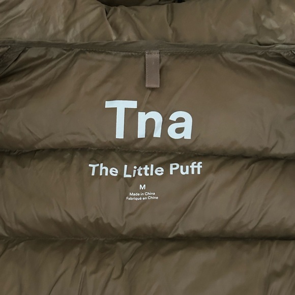 TNA The Little Puff Packable Jacket - Picture 4 of 7